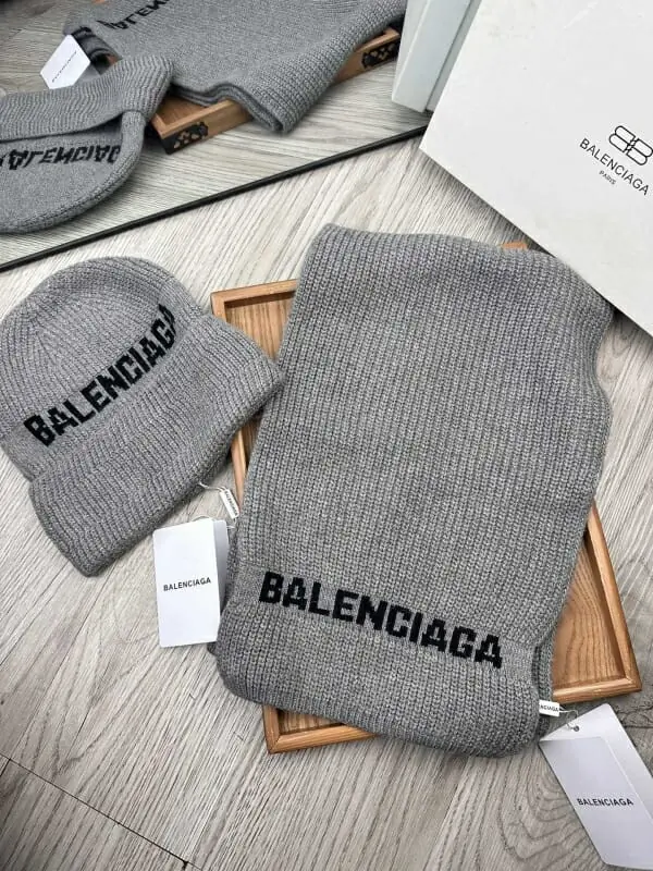 balenciaga hat and echapres set s_1265135